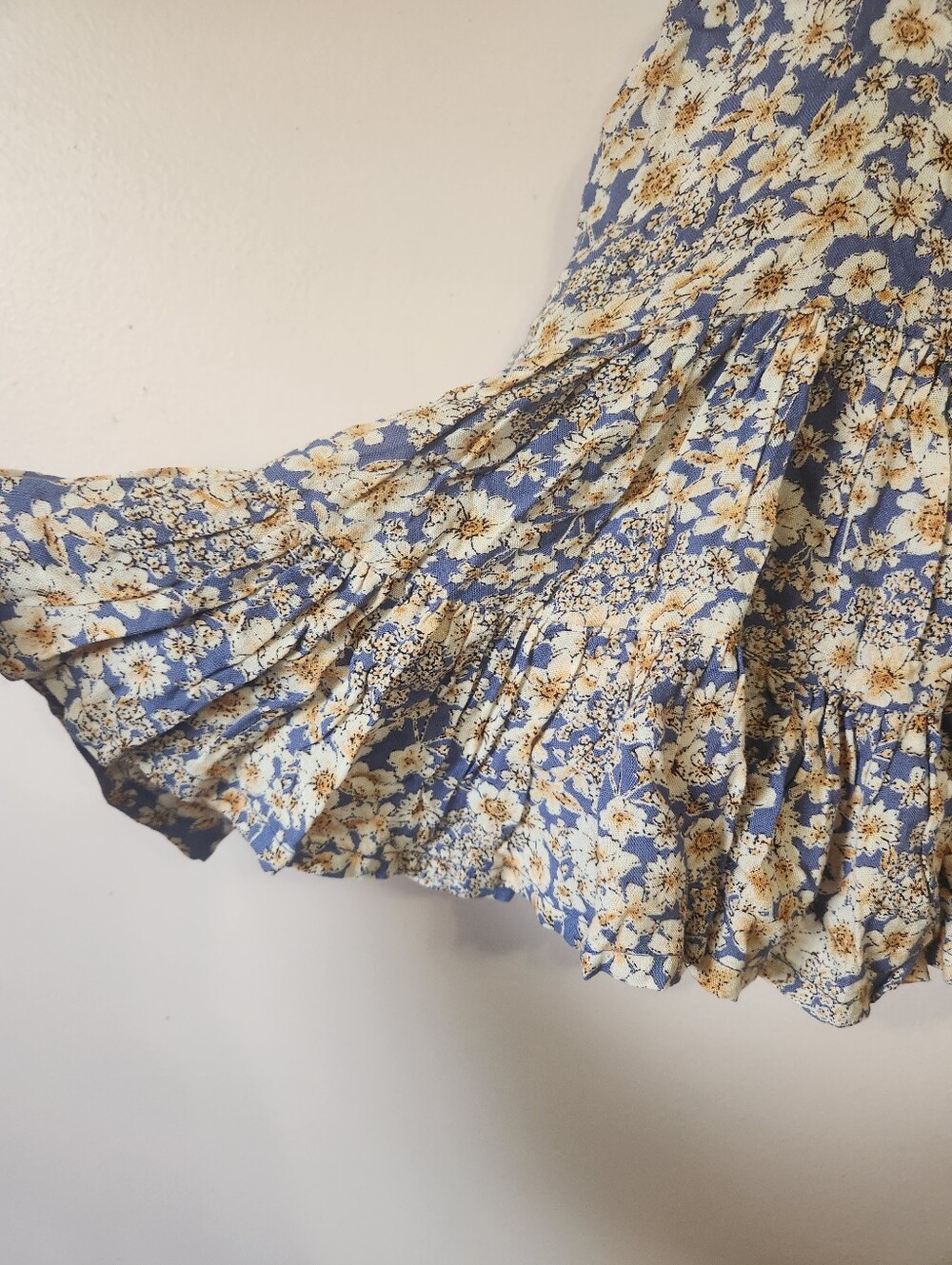 Patrons of Peace Ditsy Floral Tiered Ruffle Tank Top Boho Braided Cami Medium - Picture 4 of 8
